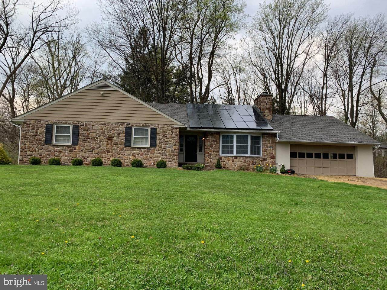 3931 Sawmill Road - Photo 1