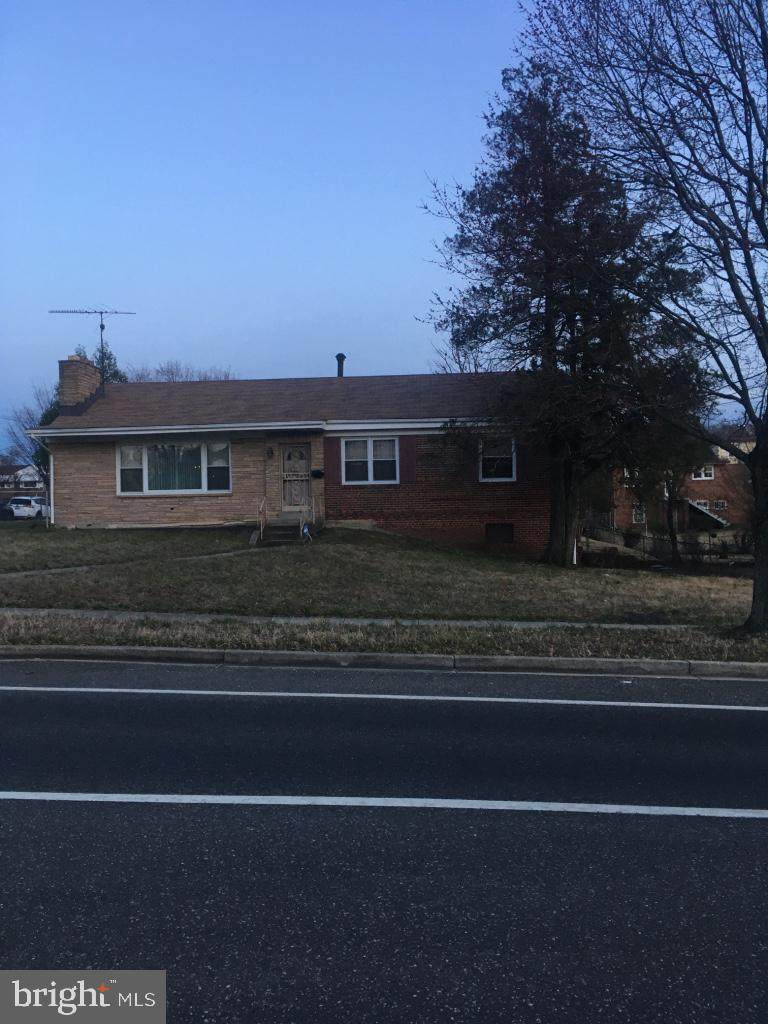 2115 Iverson Street - Photo 1