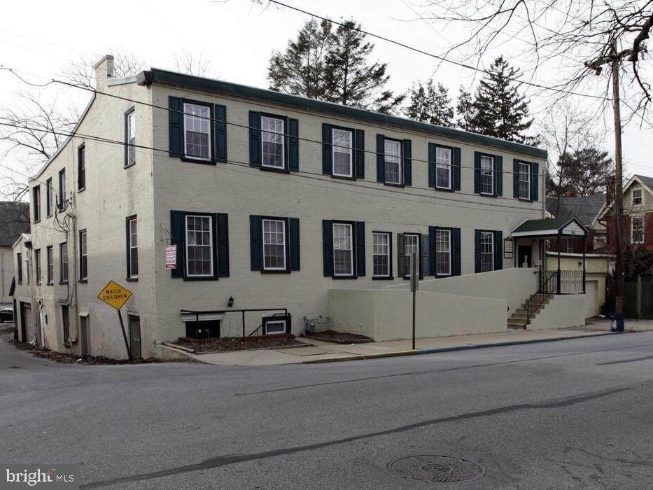222 Walnut Street - Photo 1