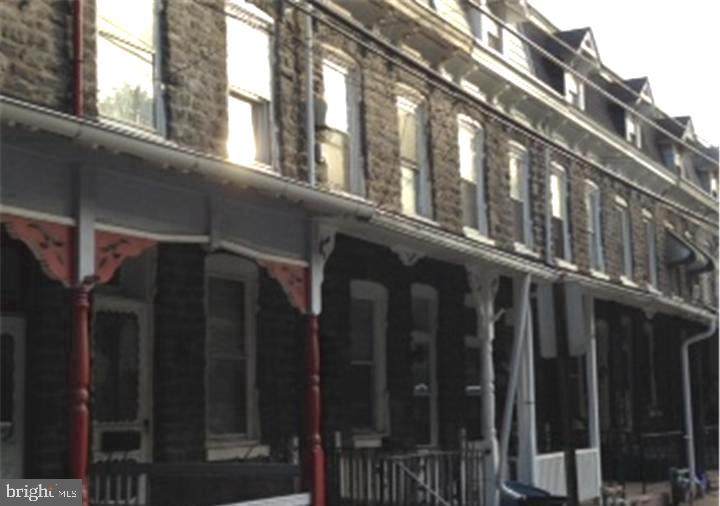 605 Ford St. - Photo 1