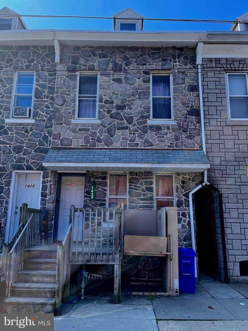 1426 6TH Street - Photo 1