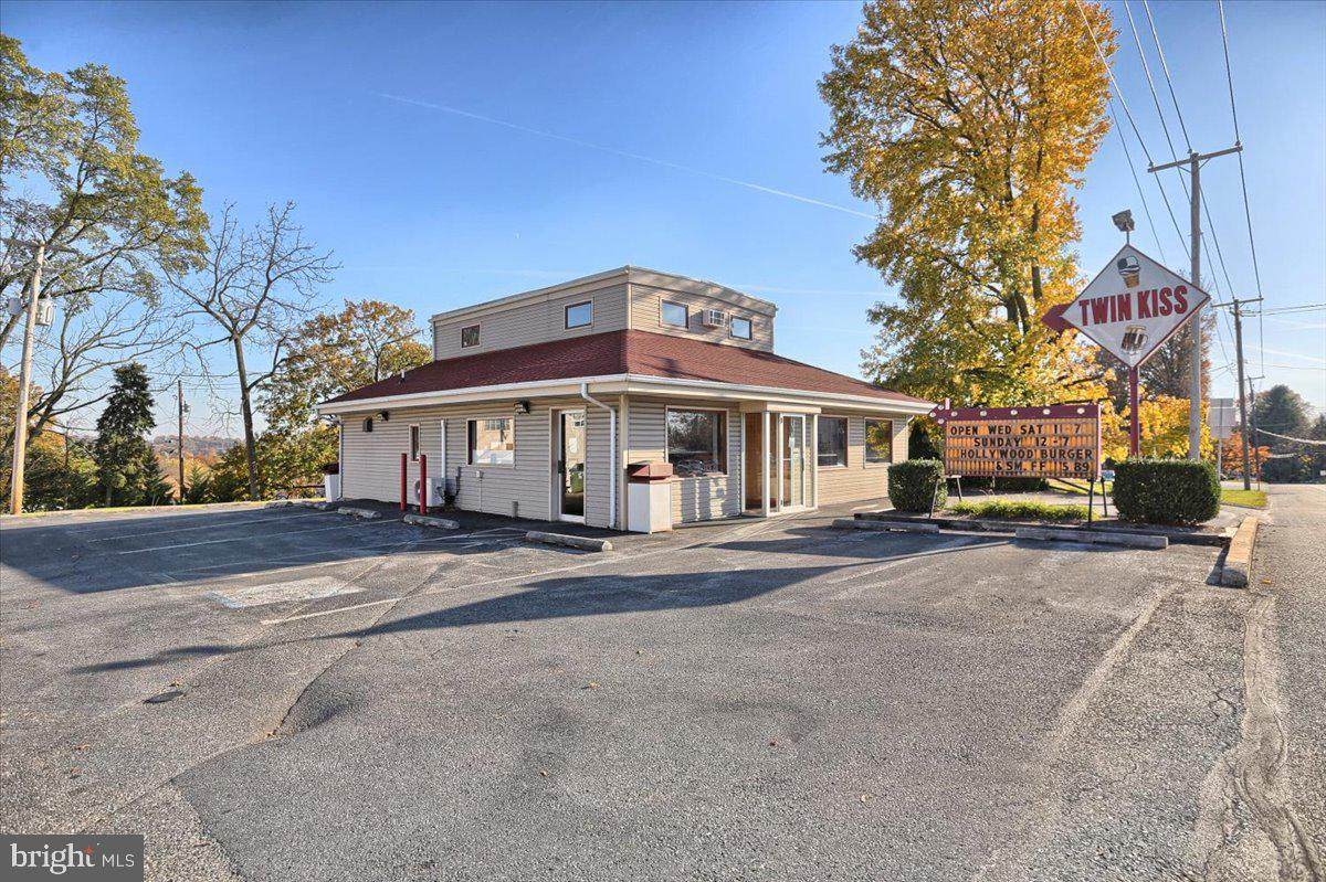 901 Hanover Street - Photo 1