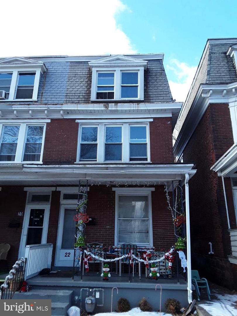 22 20TH Street - Photo 1