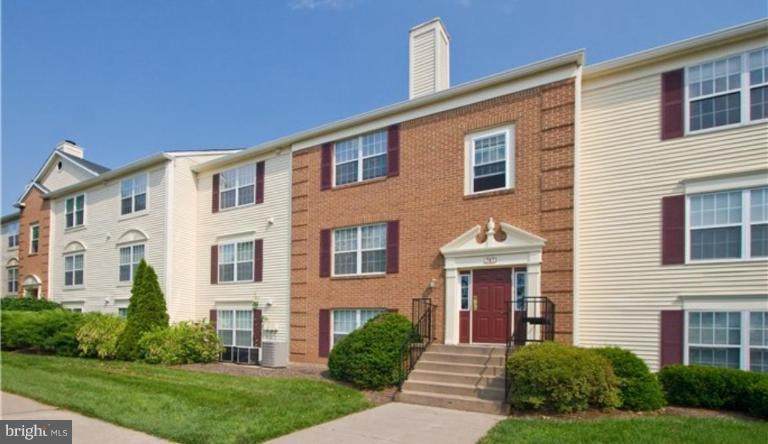 703 Clark Court - Photo 1
