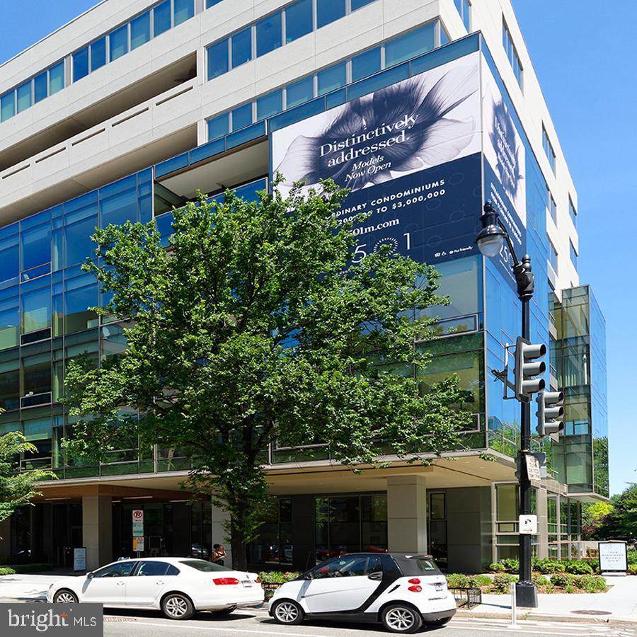2501 M Street - Photo 1