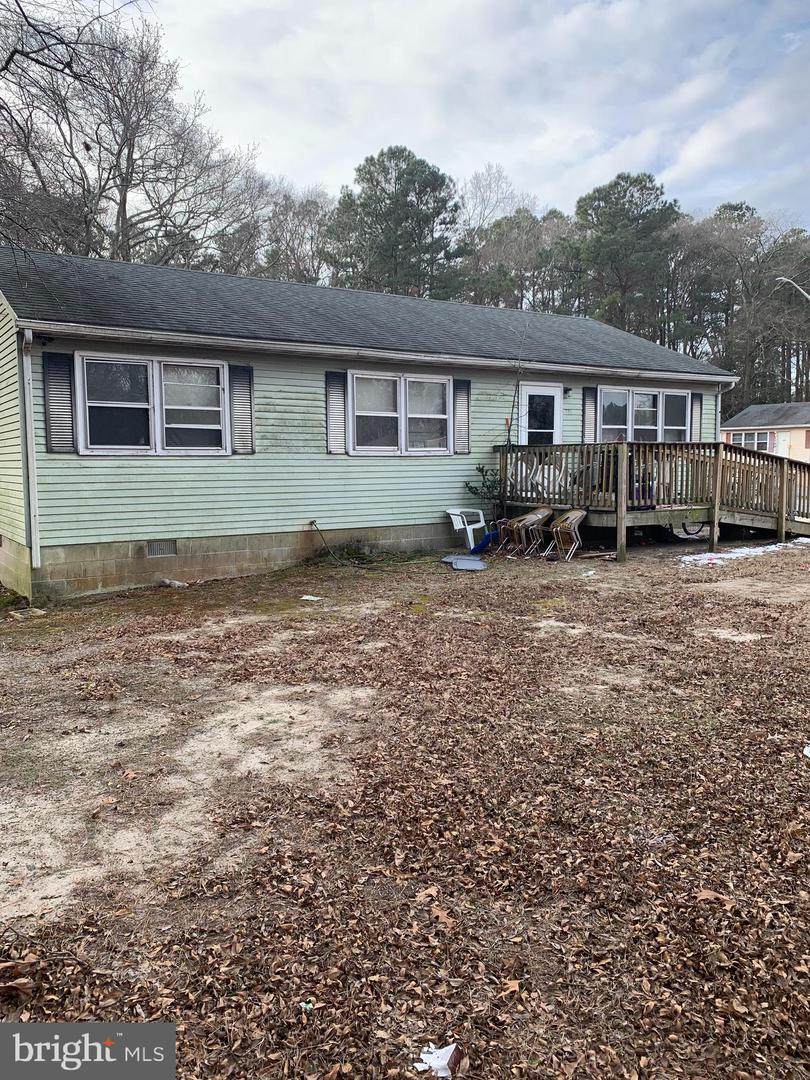 418 Sarah Lane - Photo 1