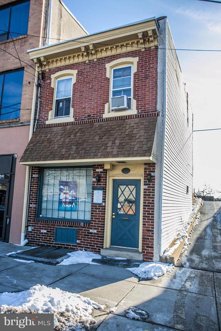 524 Dekalb Street - Photo 1