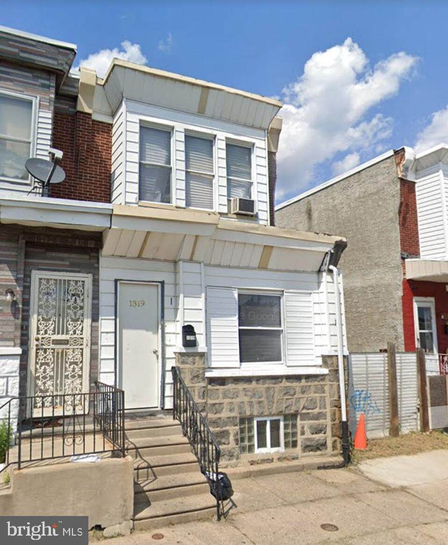 1319 Carey Street - Photo 1
