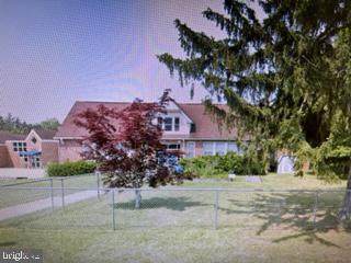 11 Maple Avenue - Photo 1