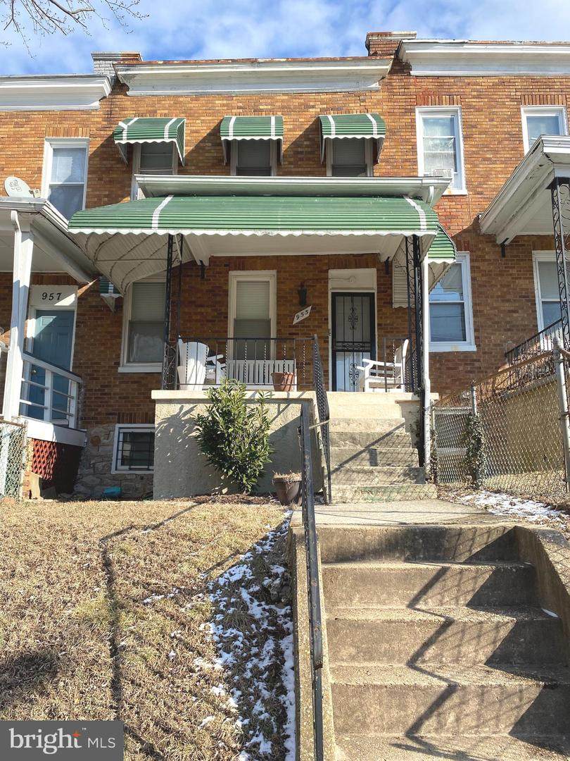 955 Rosedale Street - Photo 1