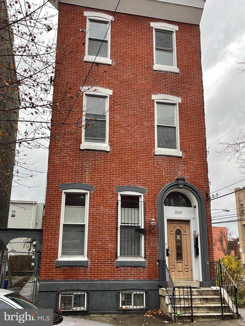 1540 18TH Street - Photo 1