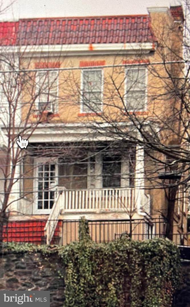 5133 Macarthur Boulevard - Photo 1