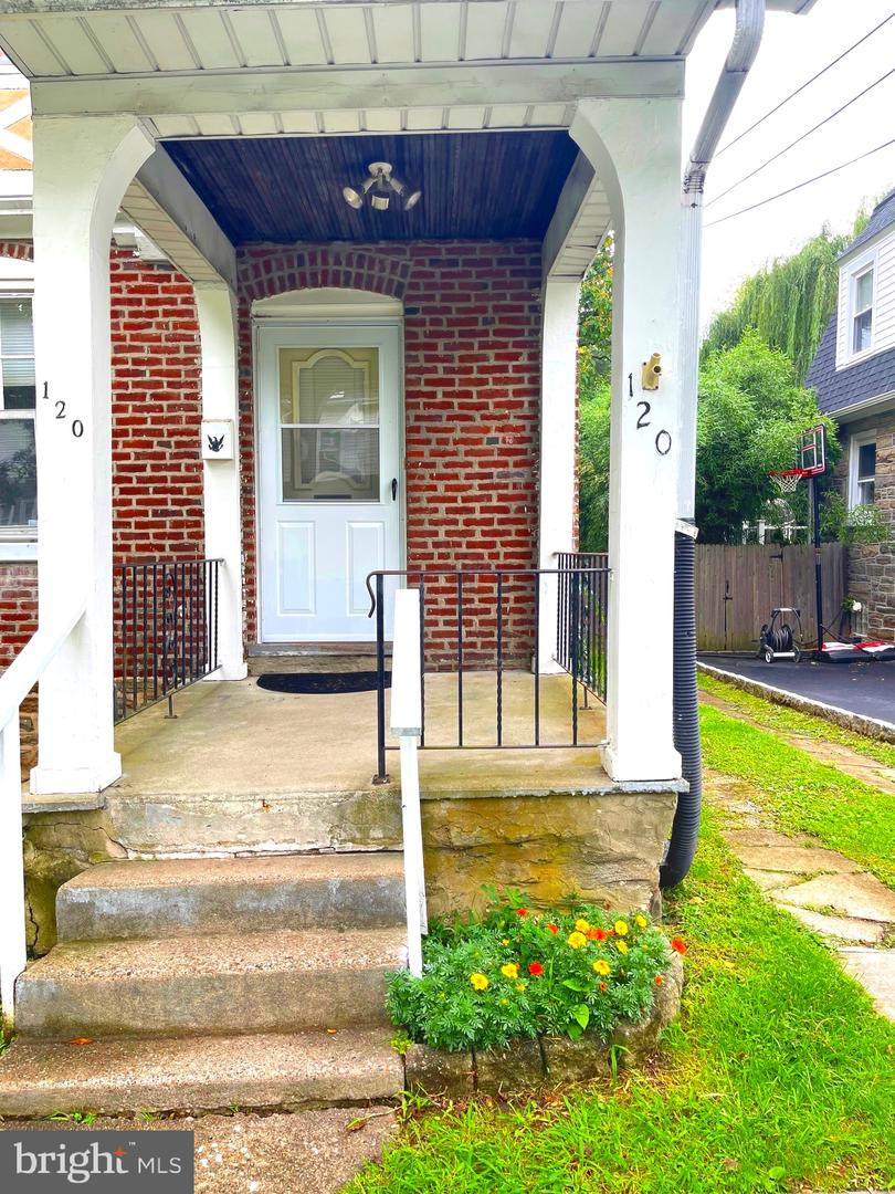 120 Elm Avenue - Photo 1