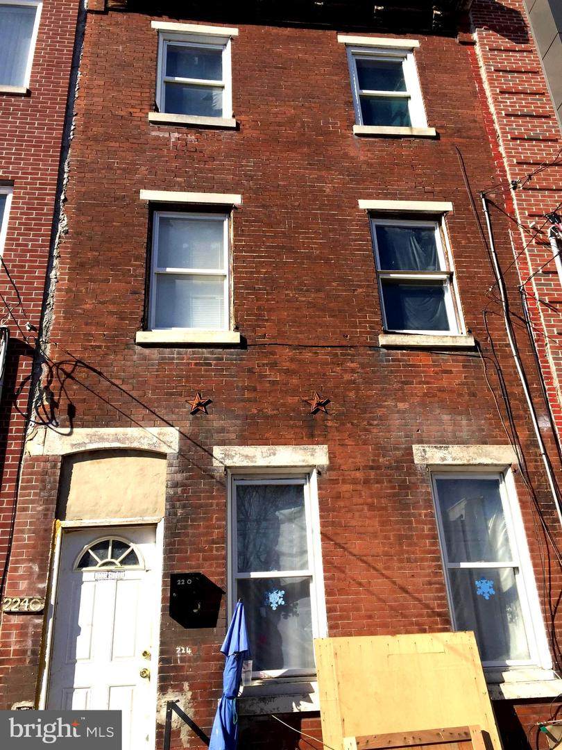 2240 Howard Street - Photo 1