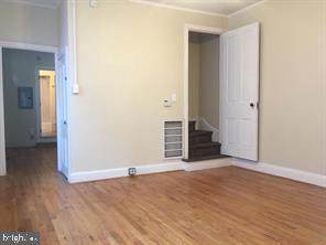 2047 Howard Street - Photo 1