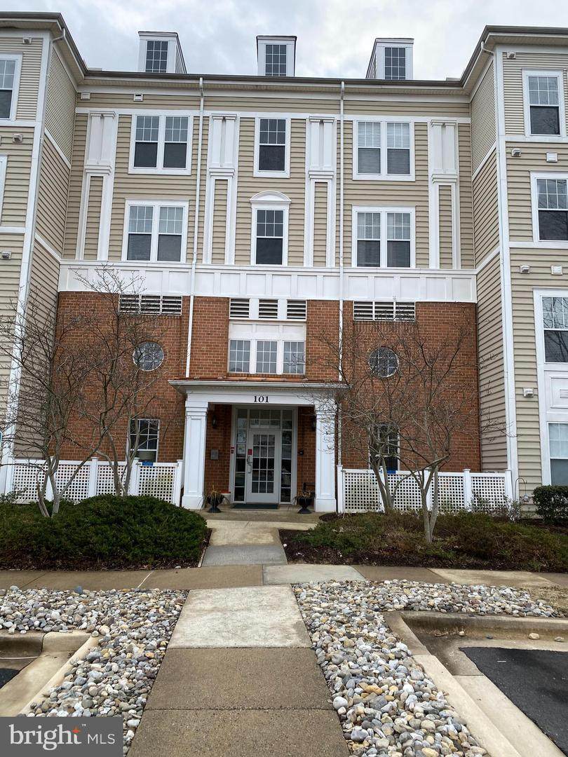 101 Watkins Pond Boulevard - Photo 1