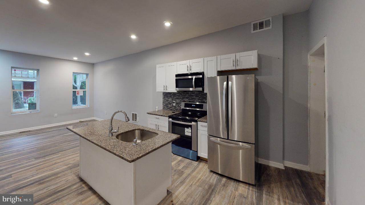 3223 Mt Vernon Street - Photo 1
