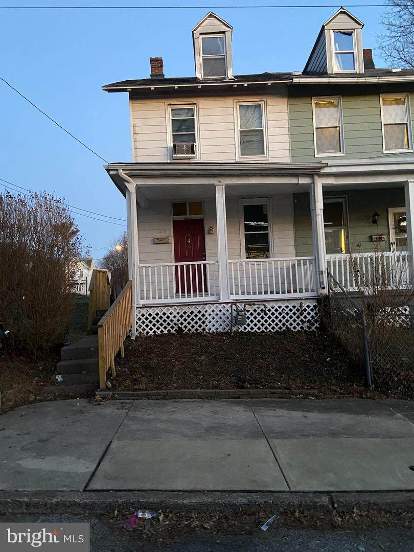 446 Lincoln Street - Photo 1