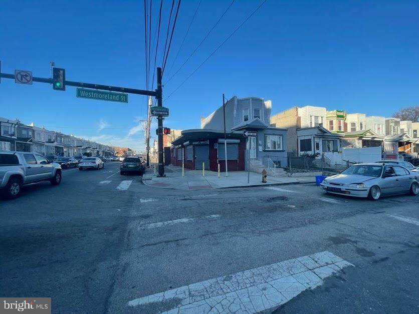 301 Westmoreland Street - Photo 1