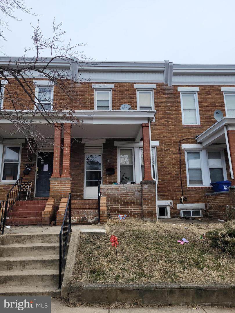 2846 Mayfield Avenue - Photo 1