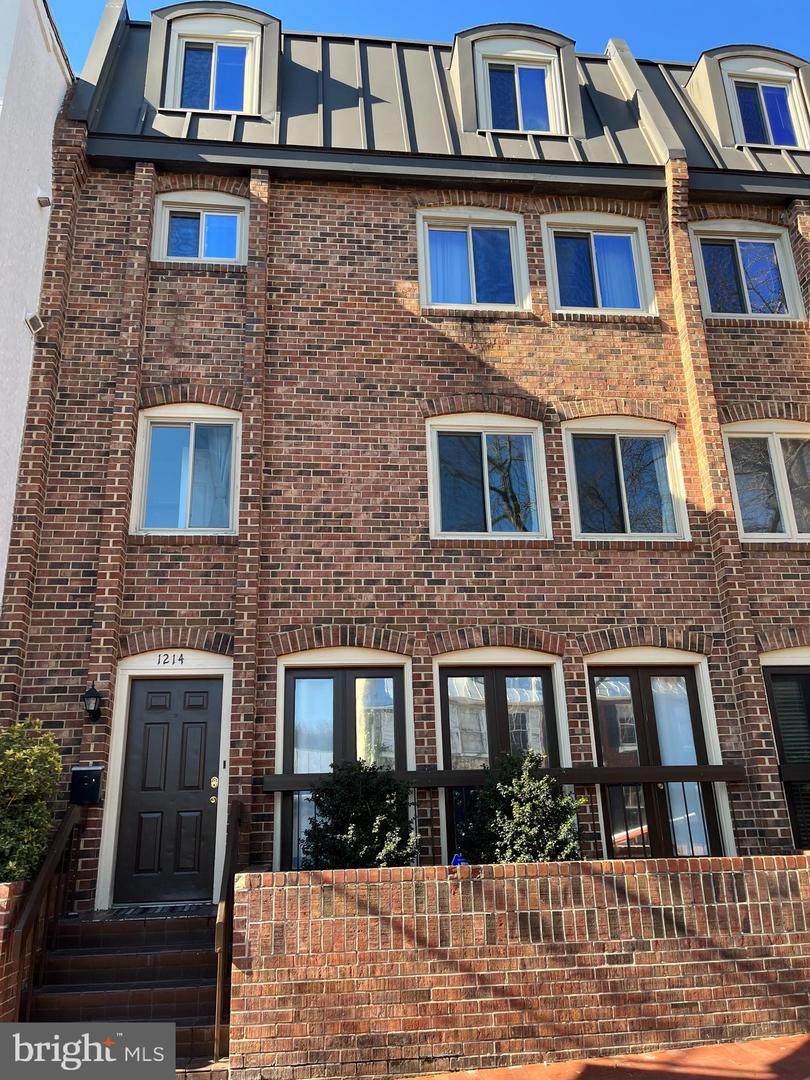 1214 Potomac Street - Photo 1