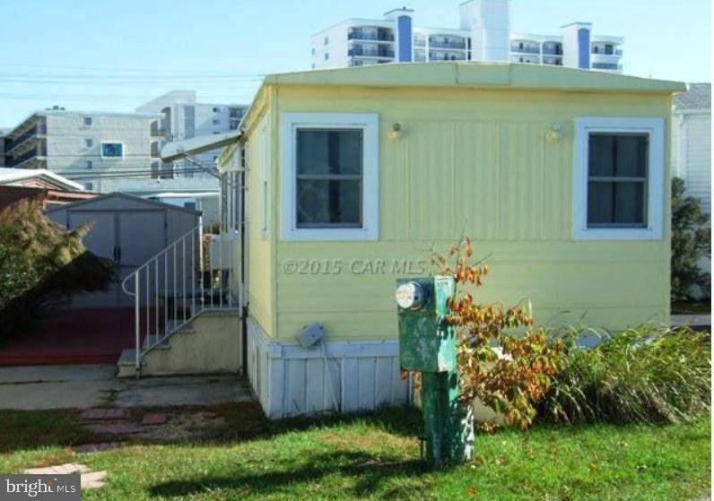 125 Marine Circle - Photo 1