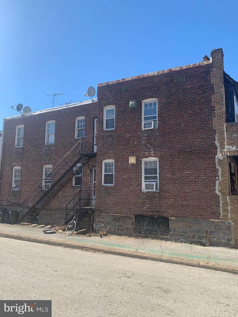 236 Court Avenue - Photo 1