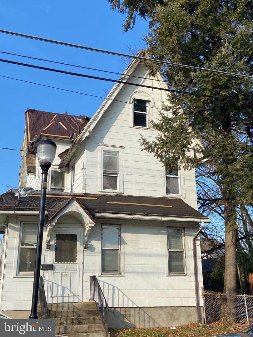 131 Parker Avenue - Photo 1