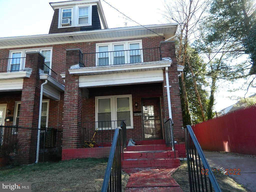 34 Dean Avenue - Photo 1