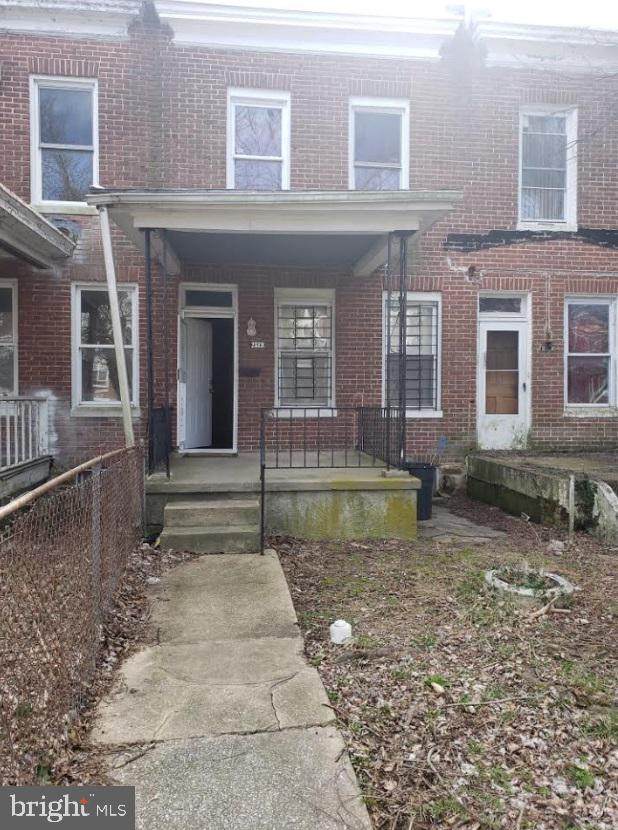 2517 Oswego Avenue - Photo 1