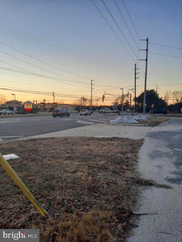1 Roosevelt Boulevard - Photo 1