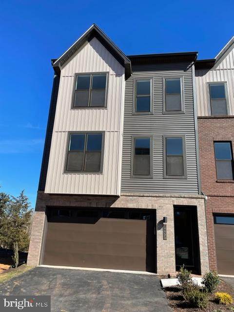 2657 Jetstream Road - Photo 1