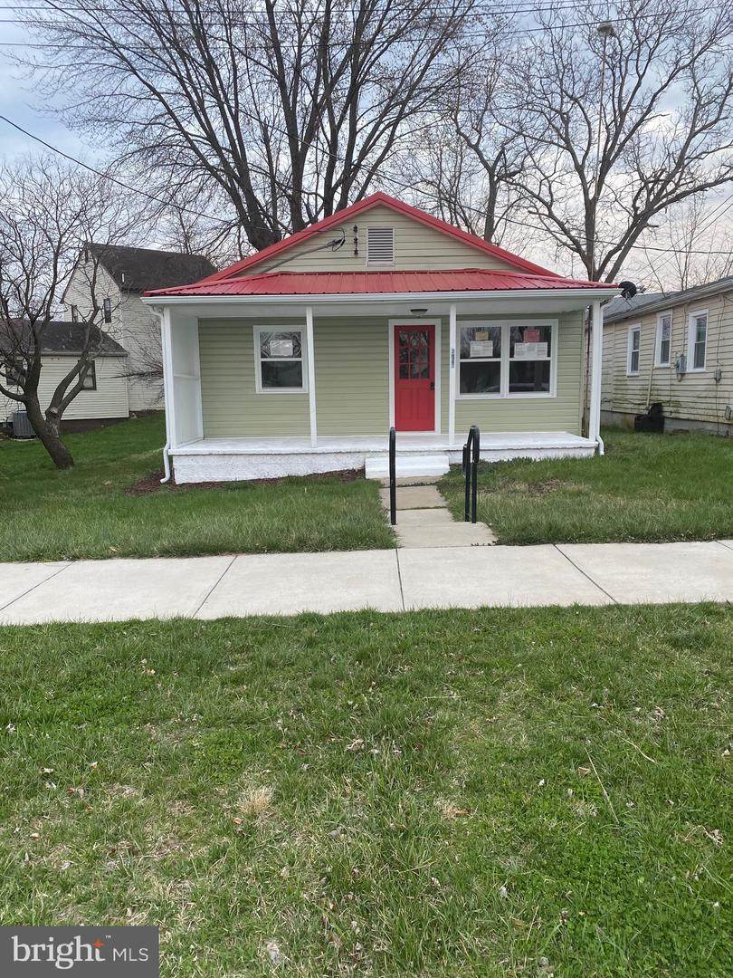 516 Fairfax Boulevard - Photo 1