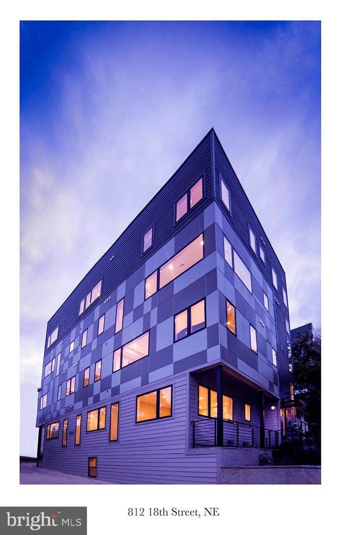 812 18TH Street - Photo 1