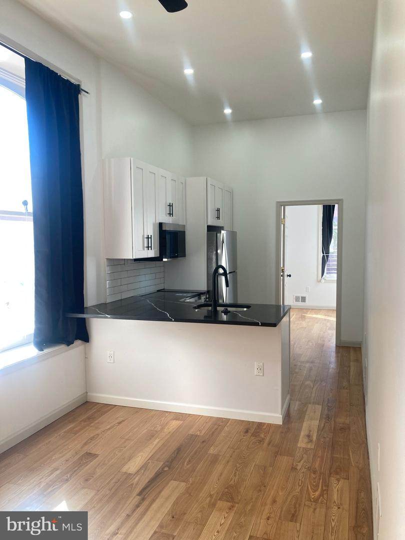 1901 Diamond Street - Photo 1