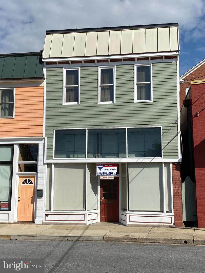 19 Potomac Street - Photo 1