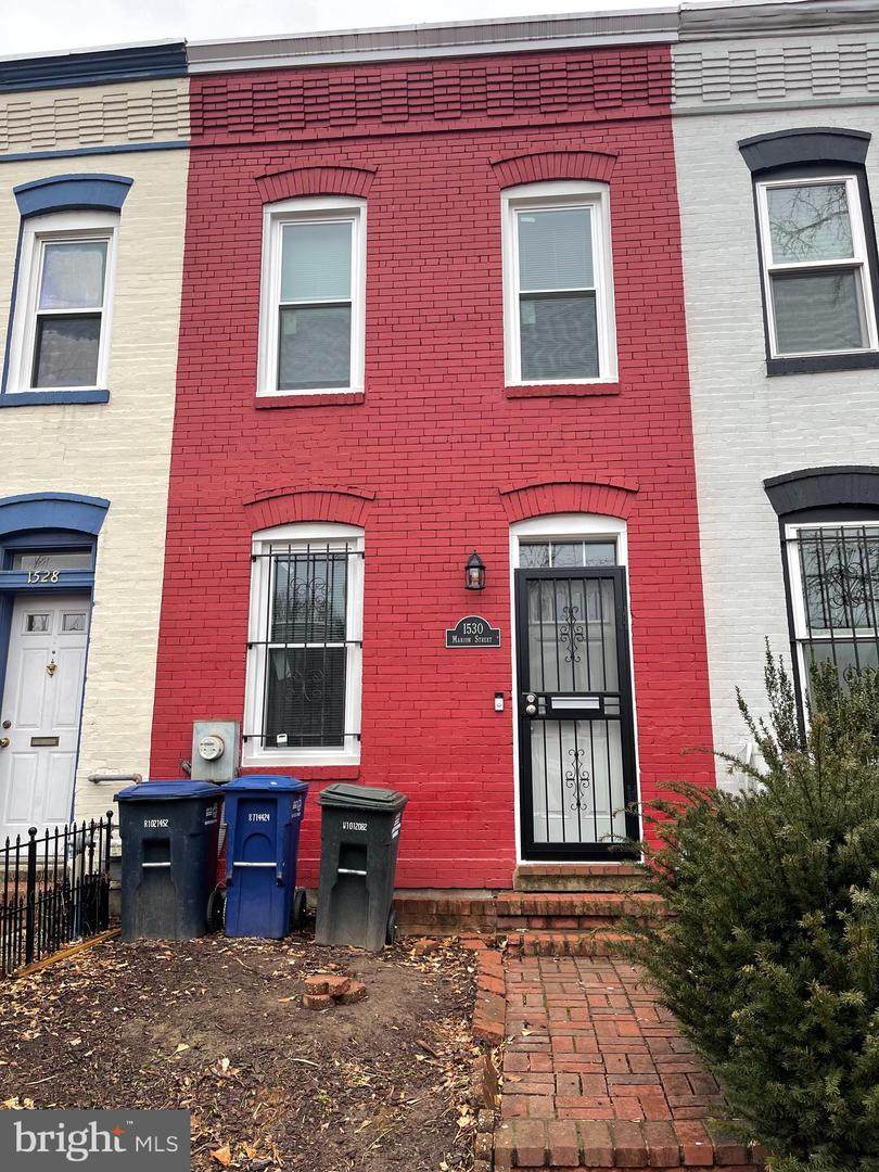 1530 Marion Street - Photo 1