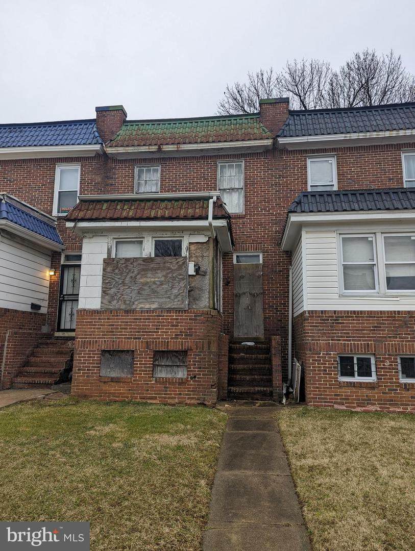 3919 Garrison Avenue - Photo 1