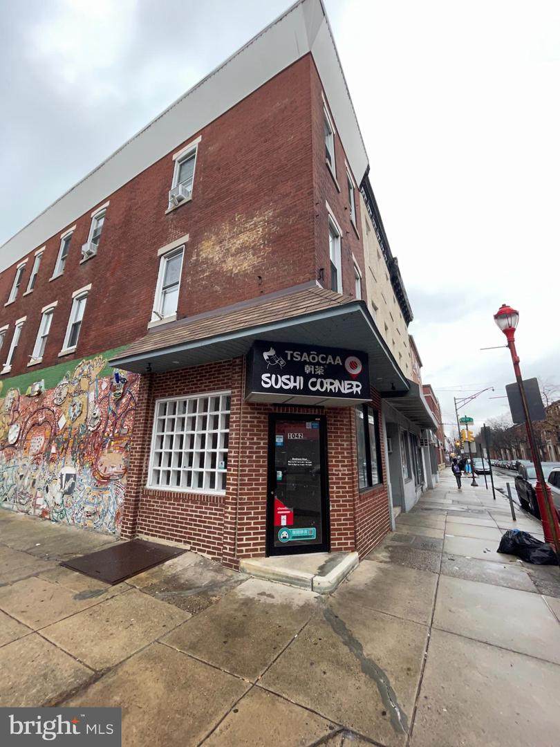 1042 South Street - Photo 1