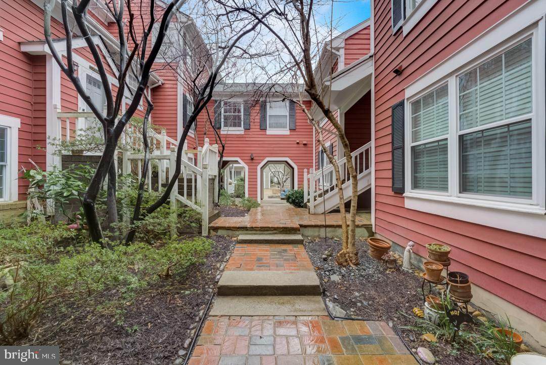 2815-E S Woodrow Street - Photo 1