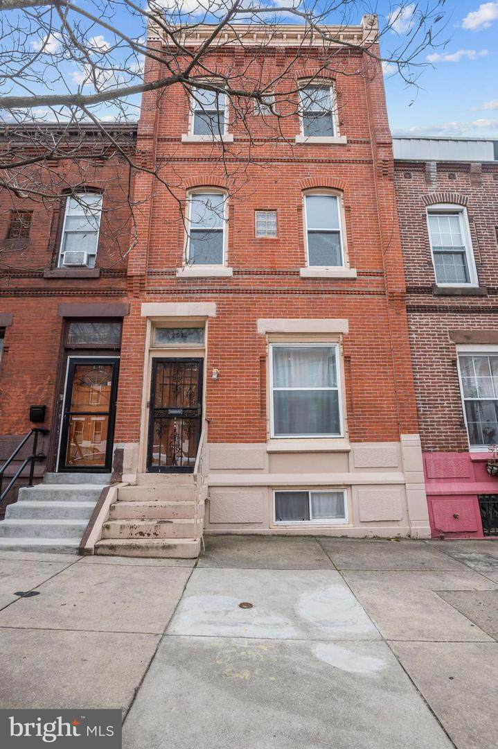 2932 Girard Avenue - Photo 1