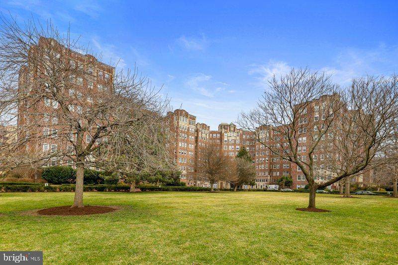 3601 Connecticut Avenue - Photo 1