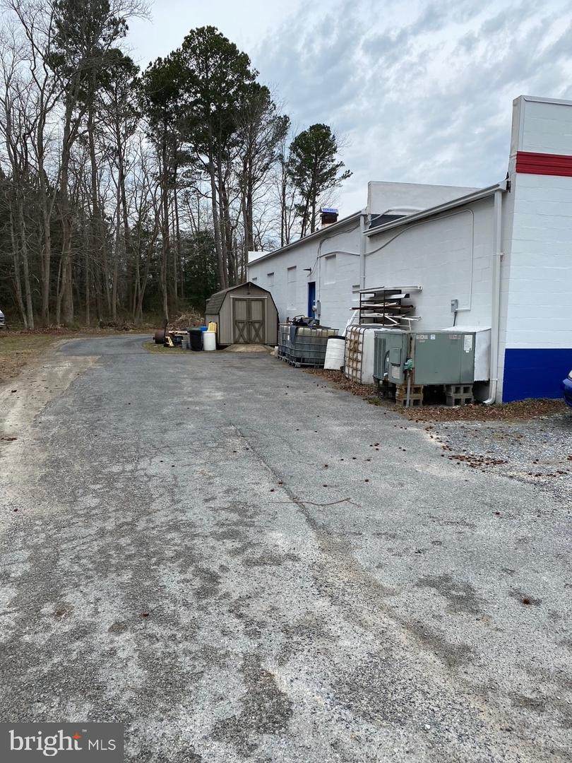 20669 Nanticoke Rd - Photo 1