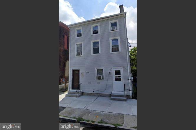 388 Clinton Avenue - Photo 1