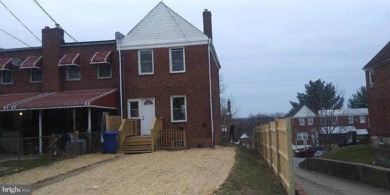 3635 Kenyon Avenue - Photo 1