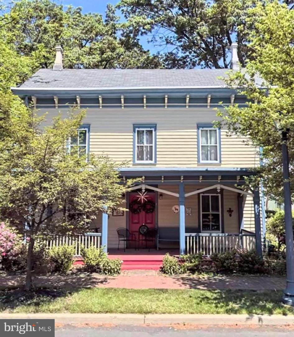 231 Maple Avenue - Photo 1