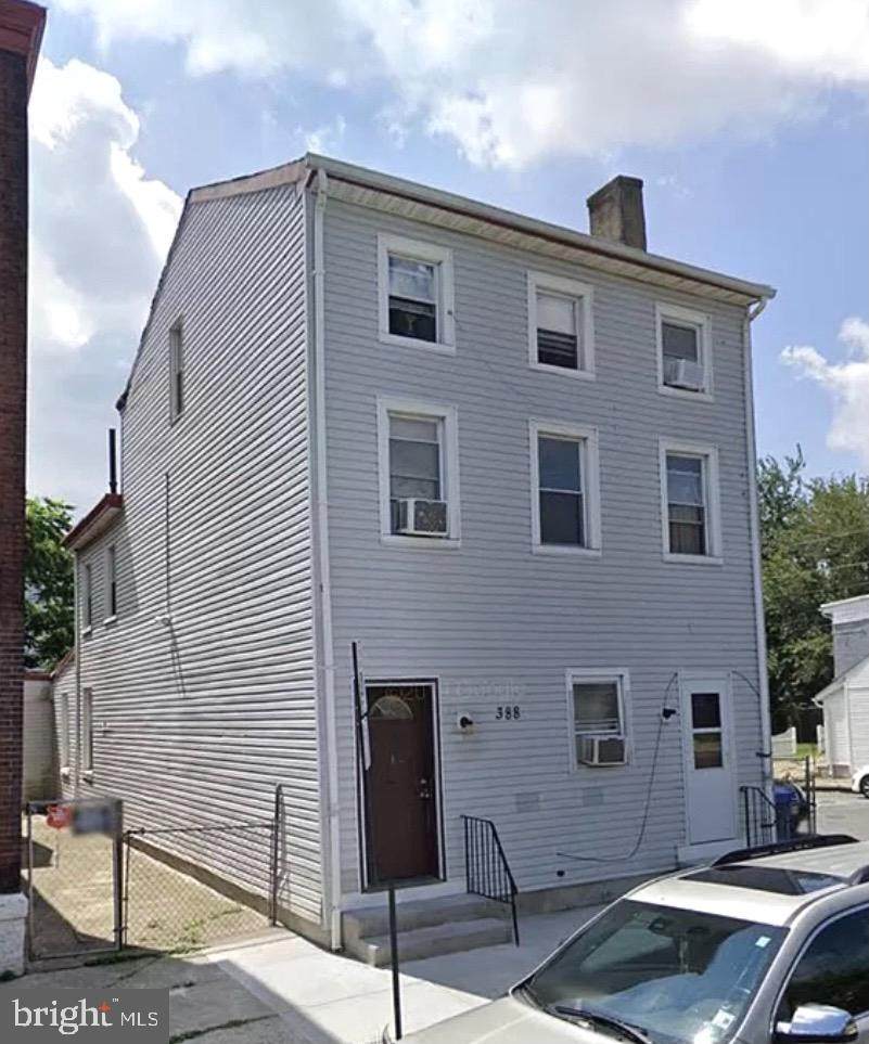 388 Clinton Avenue - Photo 1