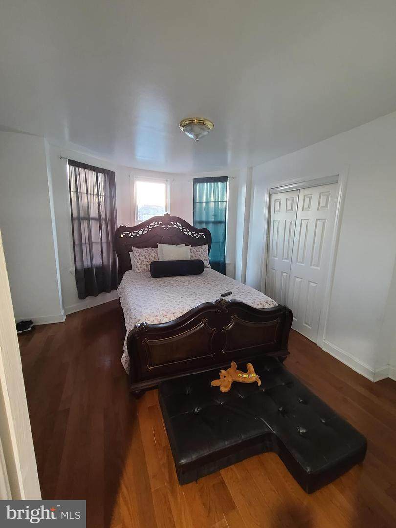 2035 Castor Avenue - Photo 1