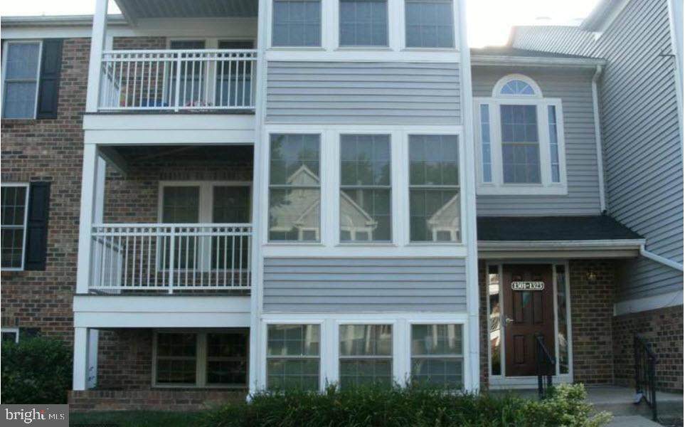 1315 Greenbriar Circle - Photo 1
