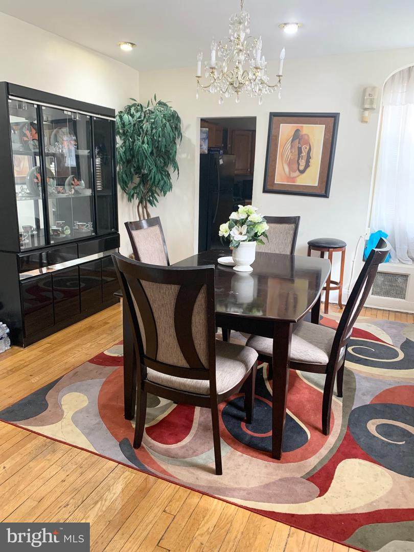 1601 Dukeland Street - Photo 1